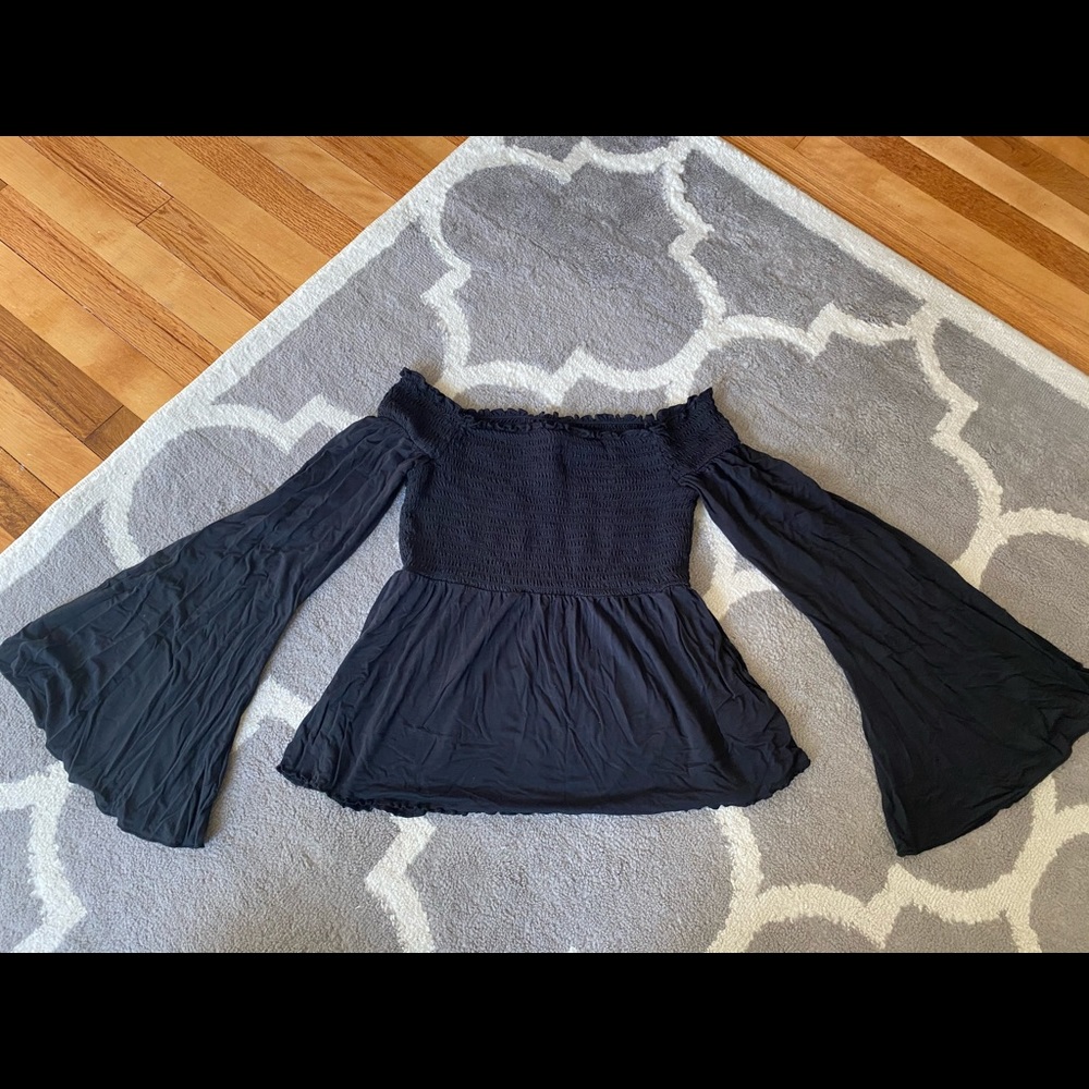 AE Off the shoulder top